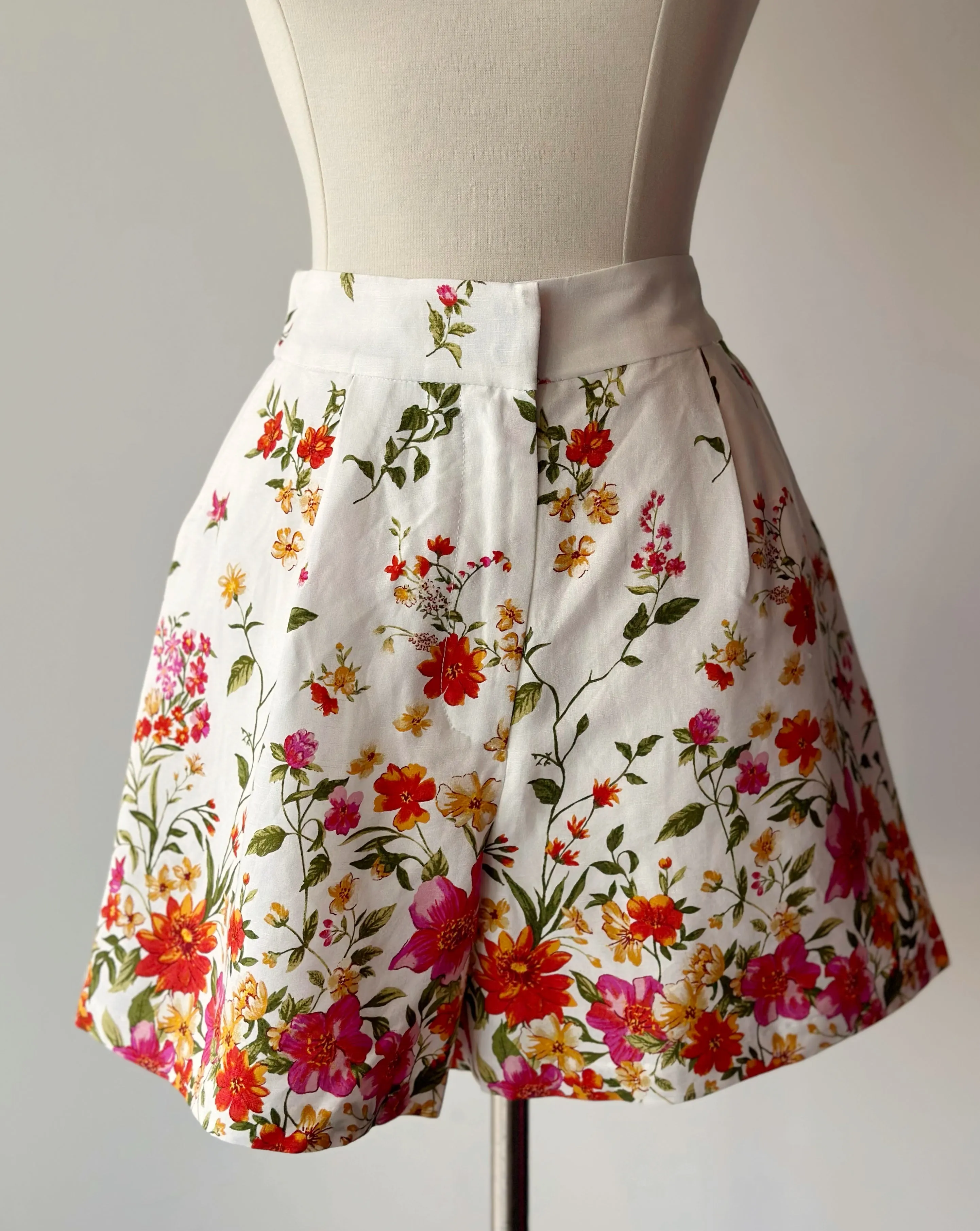 Carlotta Shorts