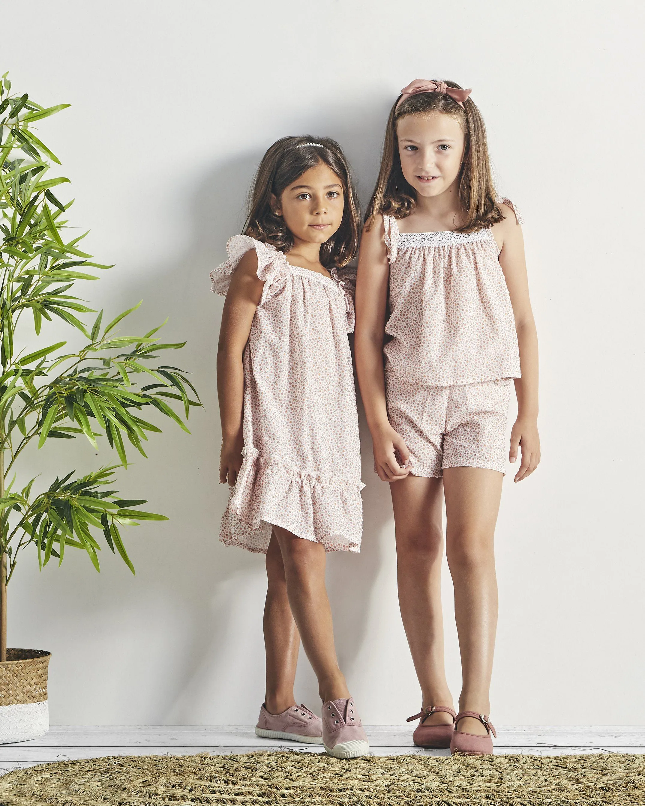 Ditsy Floral Tie Strap Blouse & Shorts