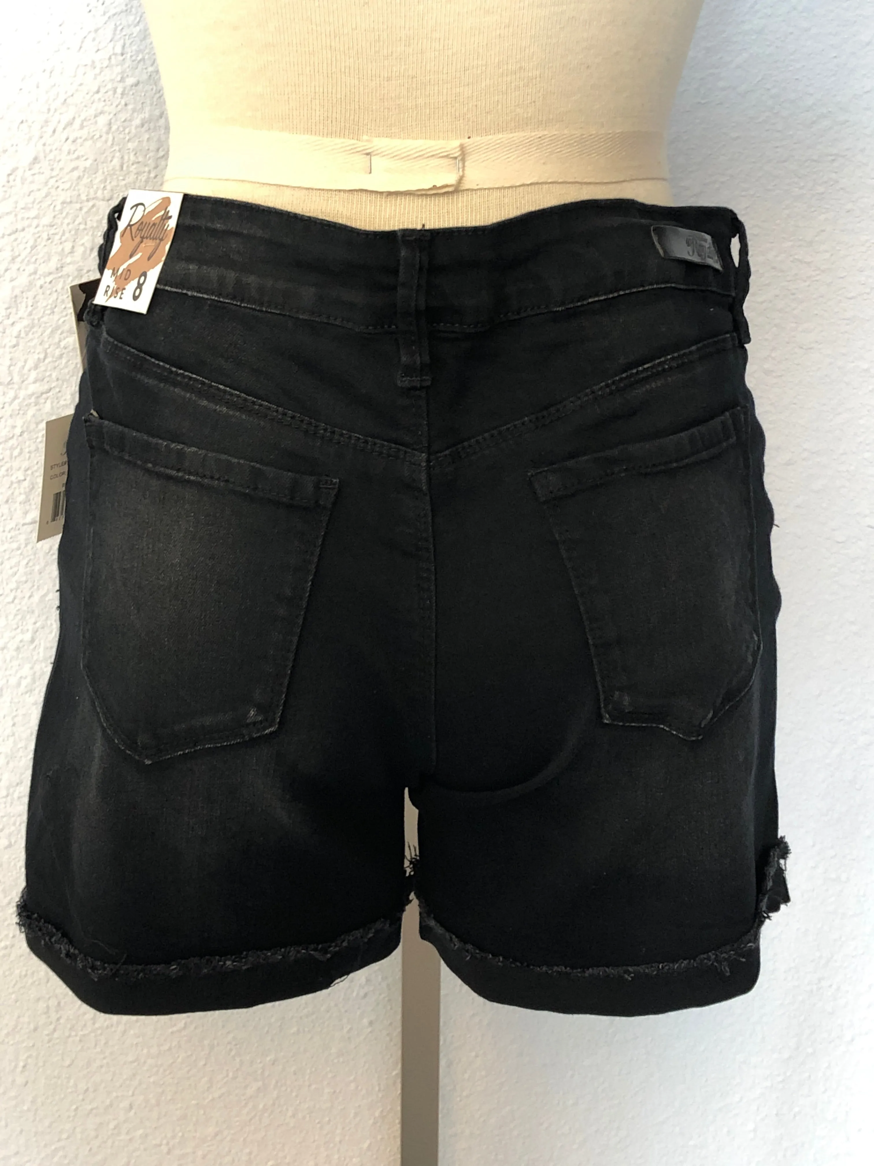 FLORAL EMBROIDERY SHORT