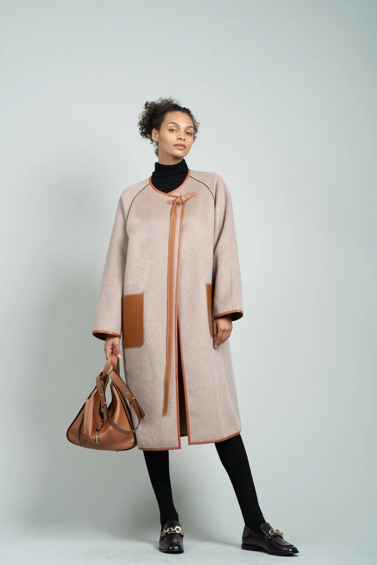 JL066A Vegan Leather-trimmed Coat in Cashmere