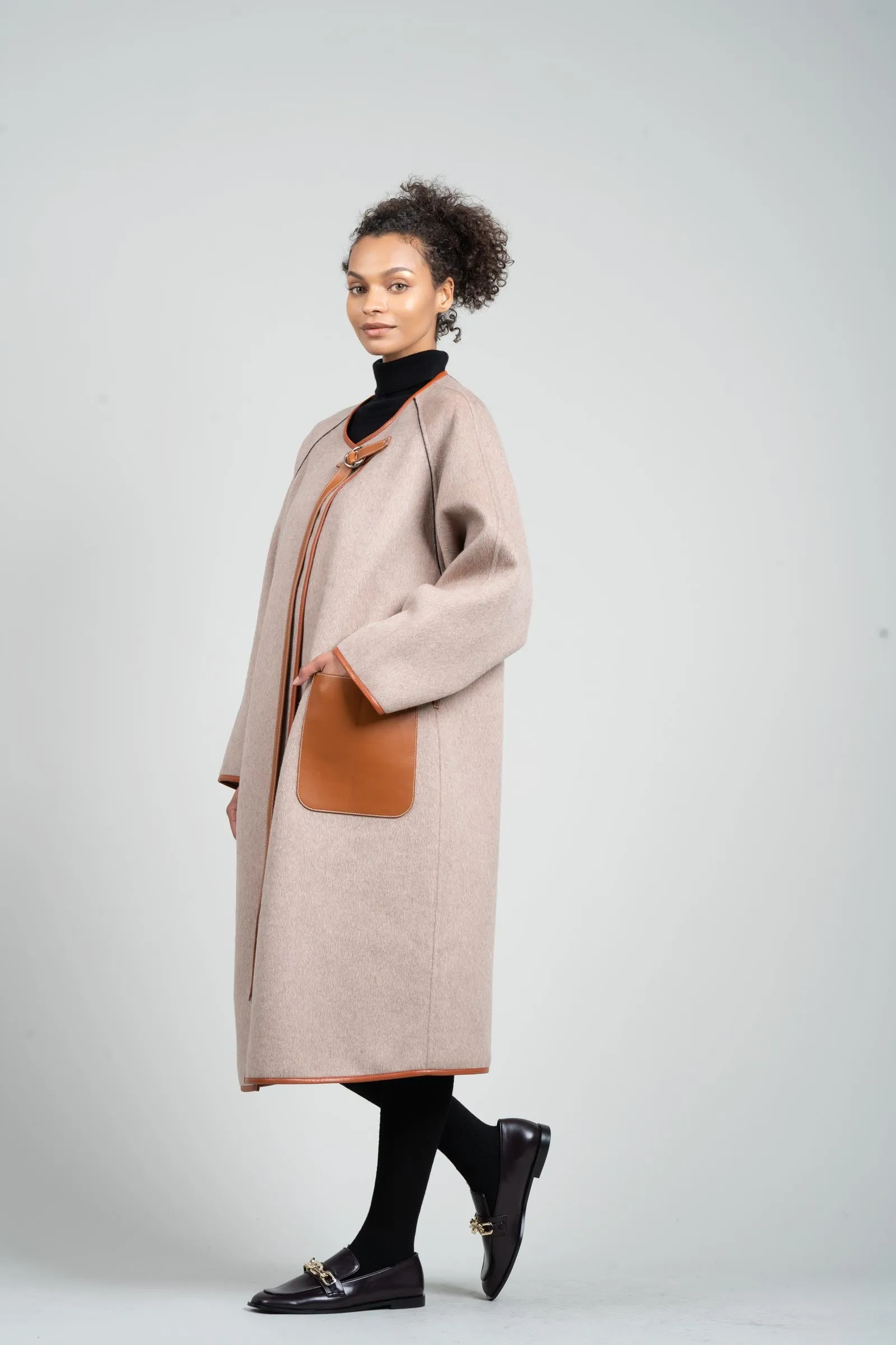 JL066A Vegan Leather-trimmed Coat in Cashmere