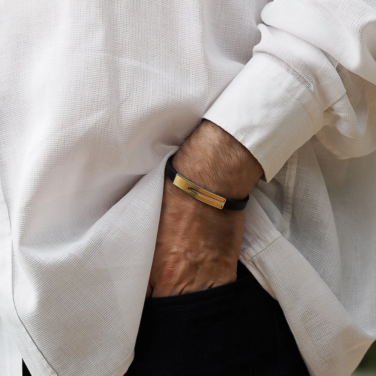 Men's Fashion Style Black Leather Gold Bracelet