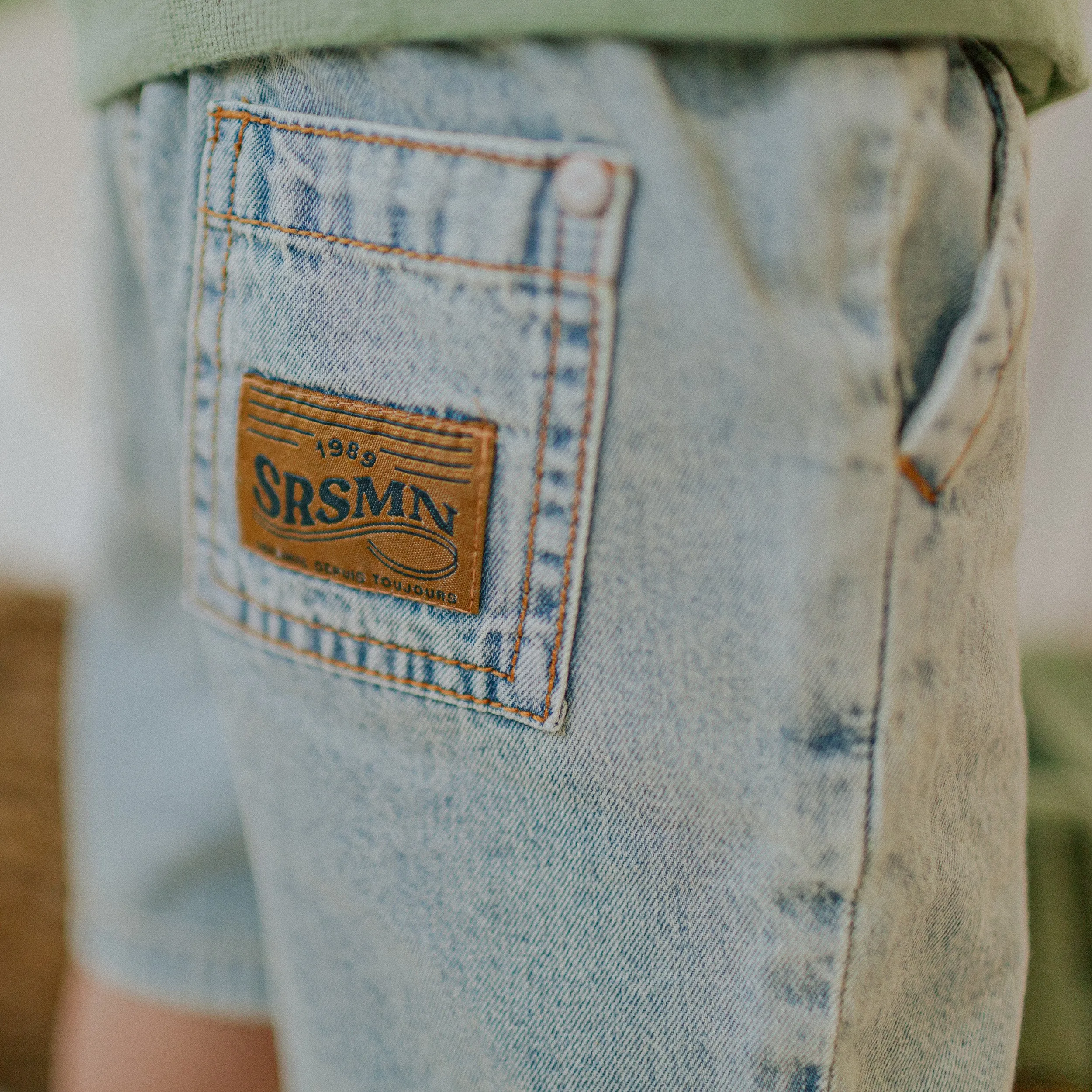 Short en denim de coupe relax, bébé || Denim short in relaxed fit, baby