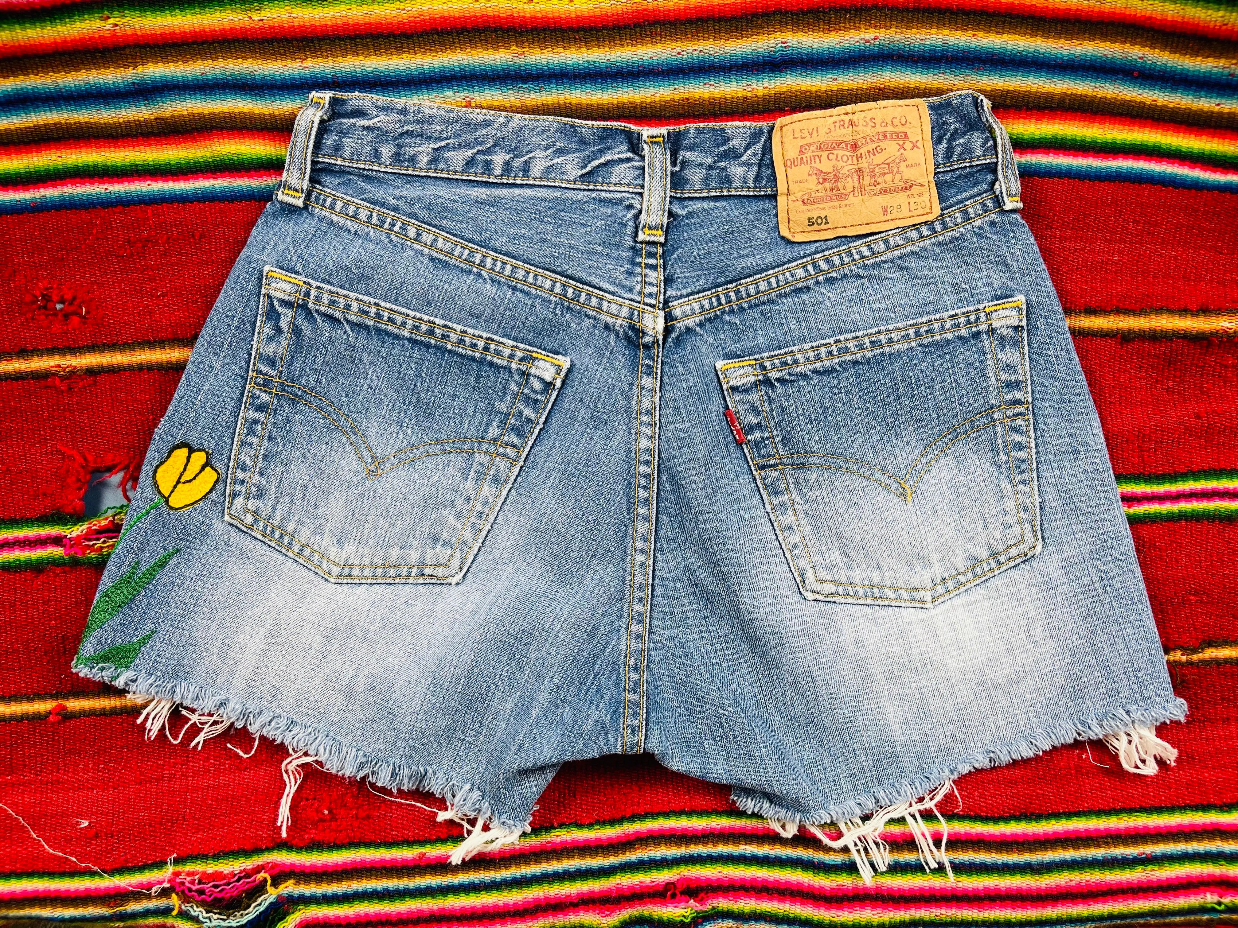 Vintage Levi's 501 Chain Stitch Flower Cutoff Shorts (JYJ0524-243)