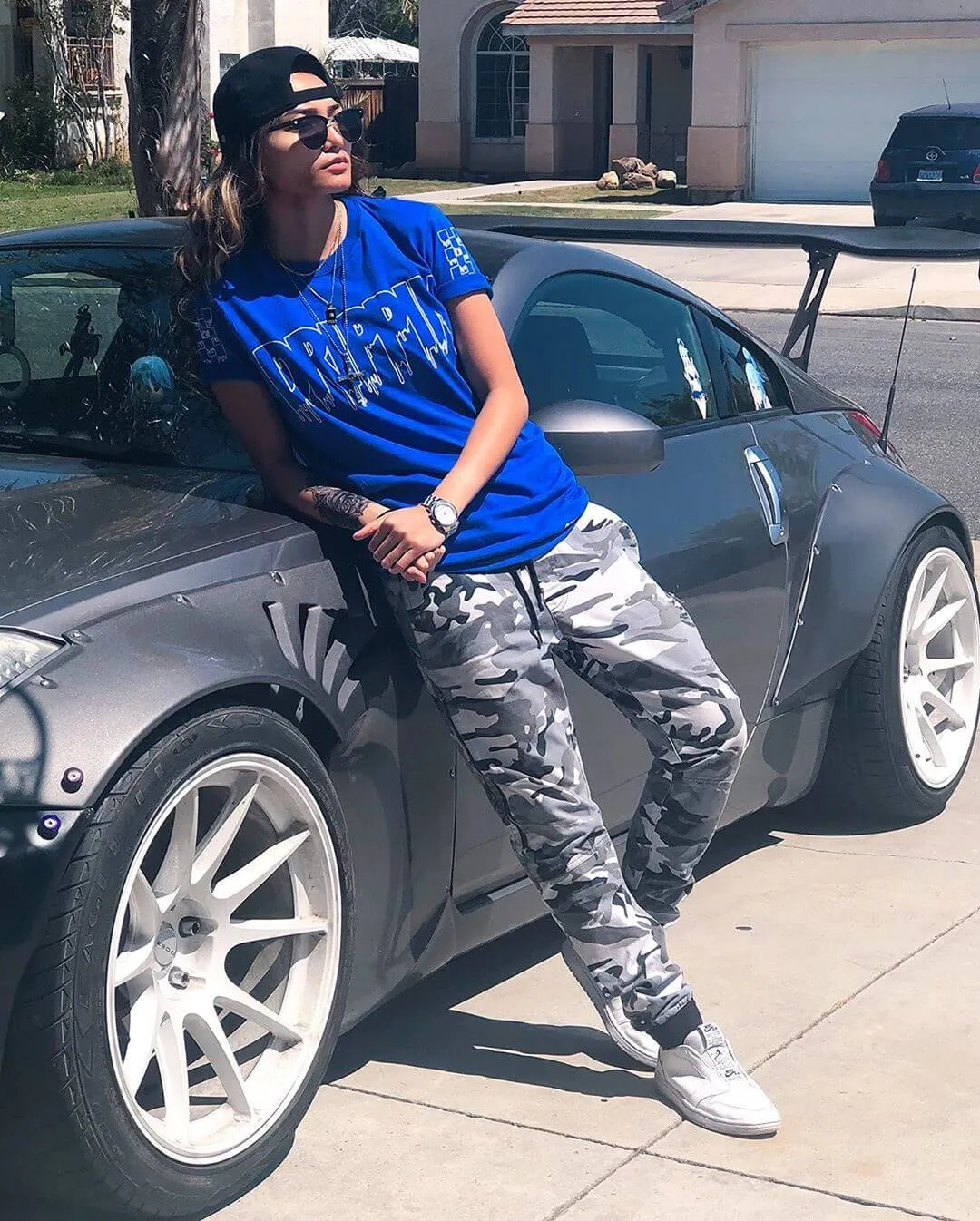 White Drippin Outline | Blue Tee (Outline Sleeves)